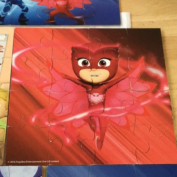 COPY - PJ Masks 7 puzzle set , sturdy pieces, wood box, complete, 1 piece w dam… - Picture 7 of 16